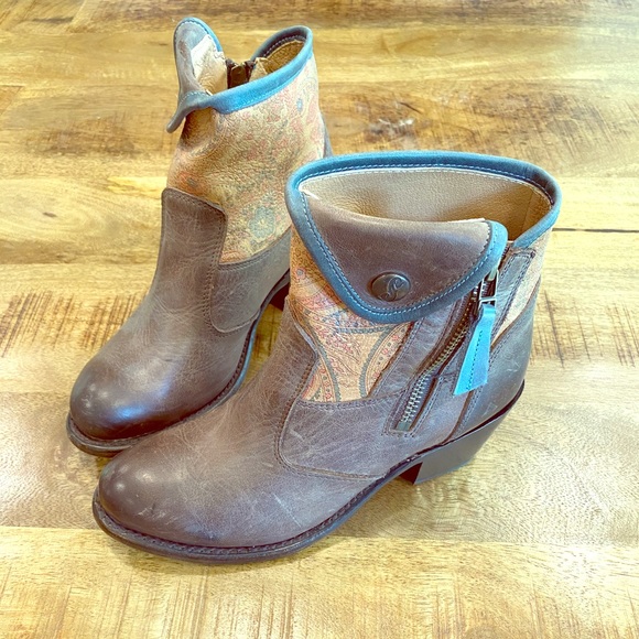 Booties - Picture 1 of 3